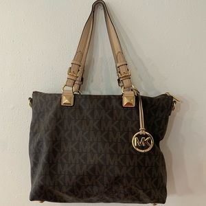 Michael Kors tote